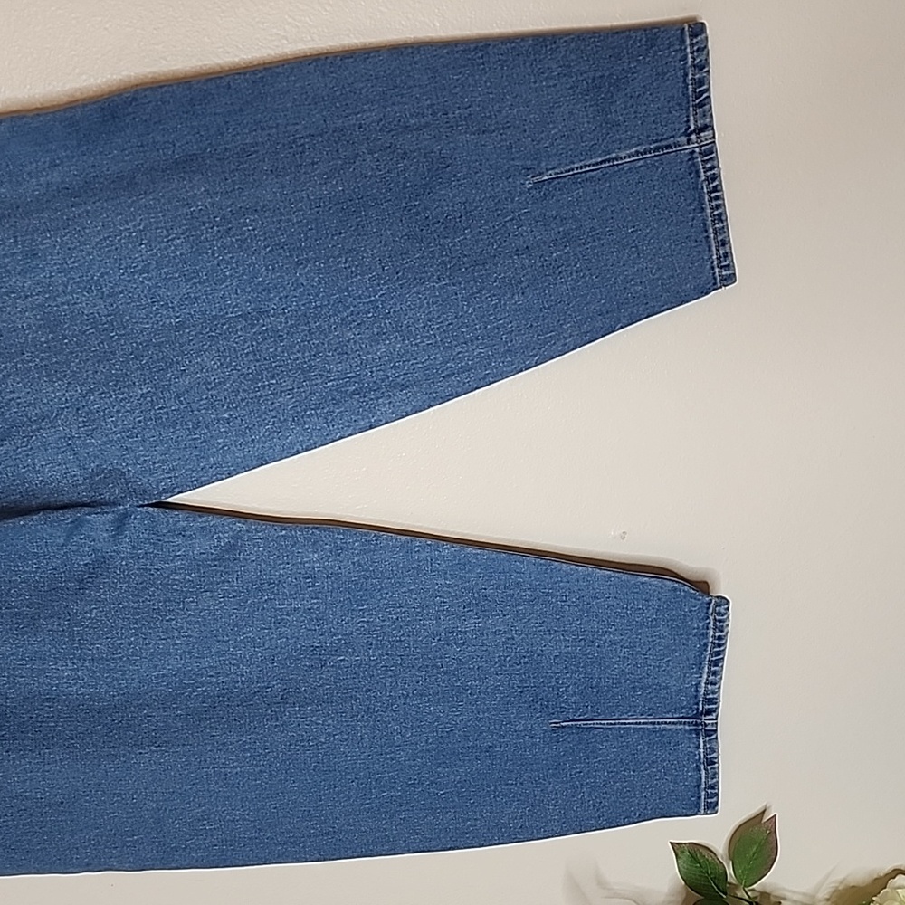 NEW LOFT Destructed Fresh Cut High Rise Barrel Jeans Med Blue Wash Women Spring - Picture 9 of 16